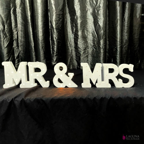 MR & MRS Letter Decor, Lighted